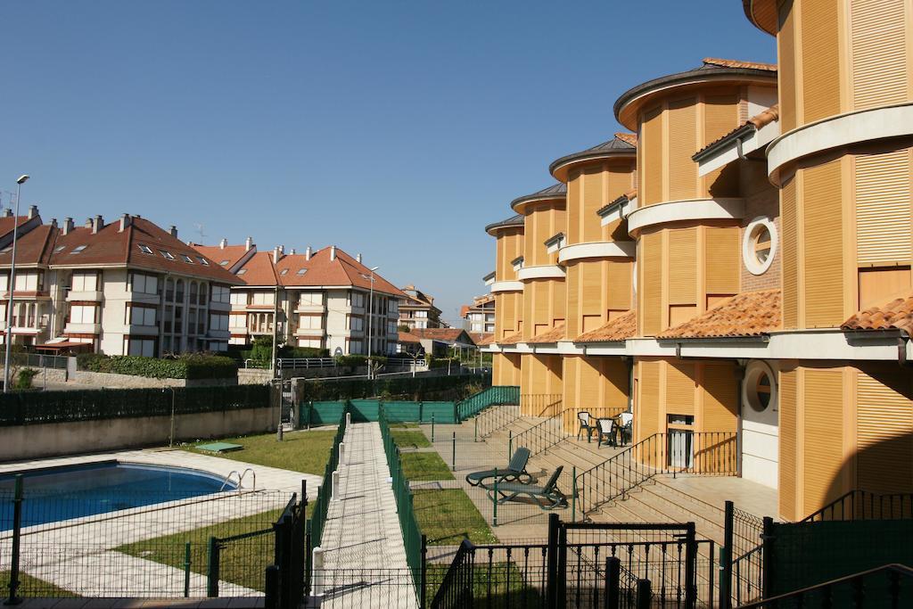 Apartamentos Quinto Sueno Noja Luaran gambar